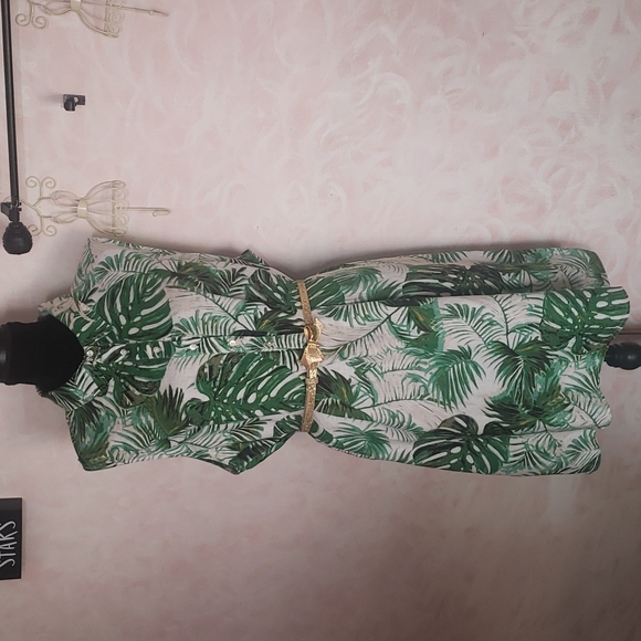 Tahari Dresses & Skirts - Tahari palm pattern linen dress